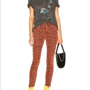 NWOT MOTHER Looker HighRise Leopard Ankle Fray Skinny Jeans in Animal Attraction
